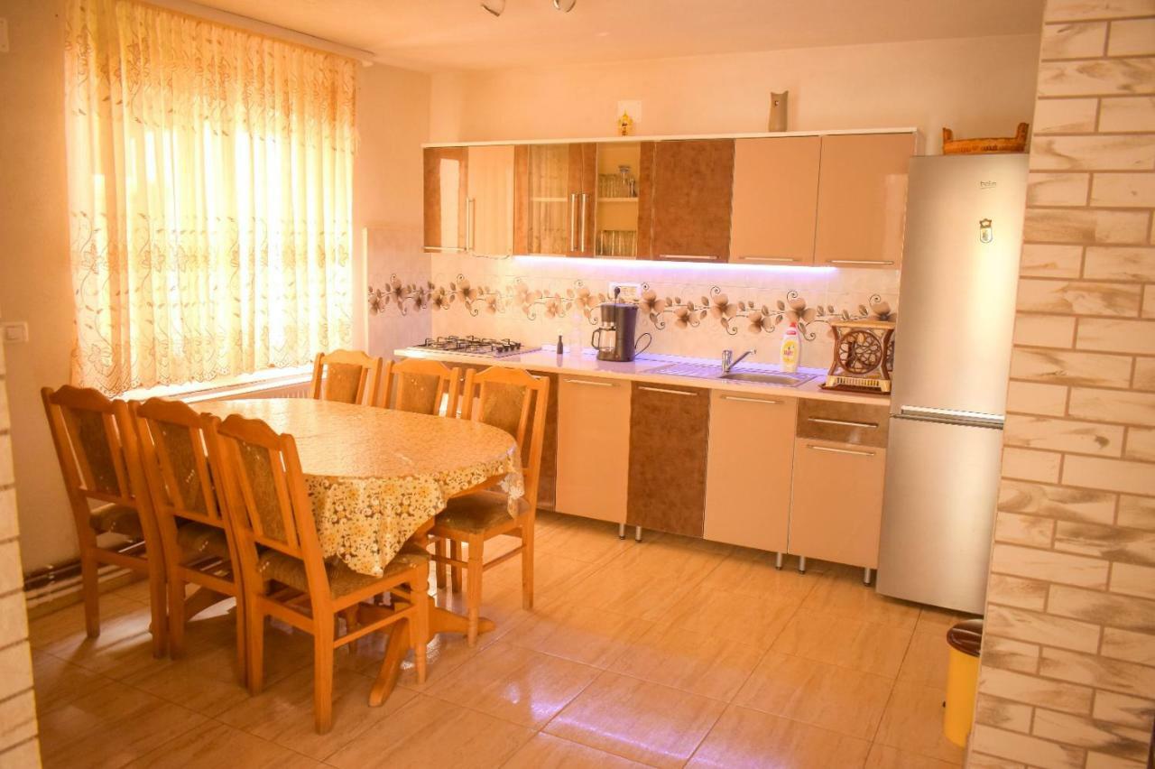 Pensiunea La Cernat Şugag Exterior foto